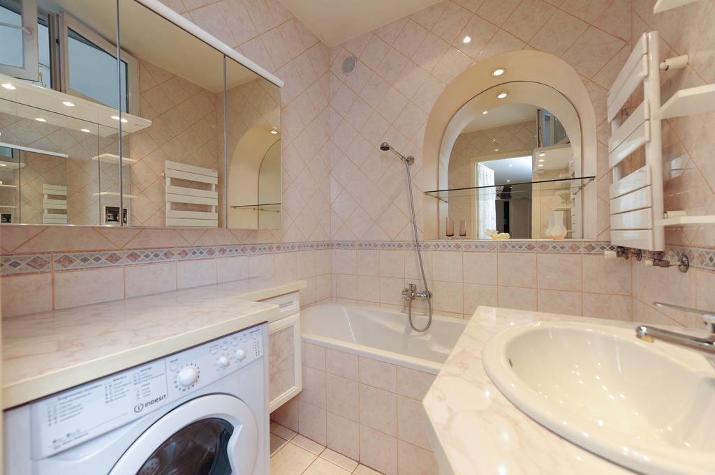Appartement Minuetto Five Stars Holiday House Νίκαια Εξωτερικό φωτογραφία
