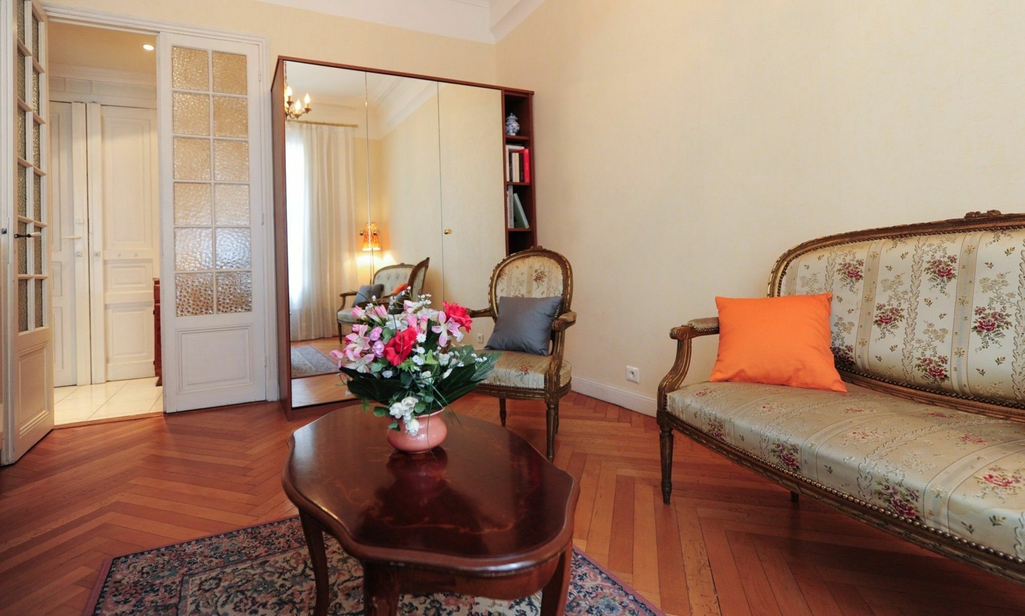 Appartement Minuetto Five Stars Holiday House Νίκαια Εξωτερικό φωτογραφία