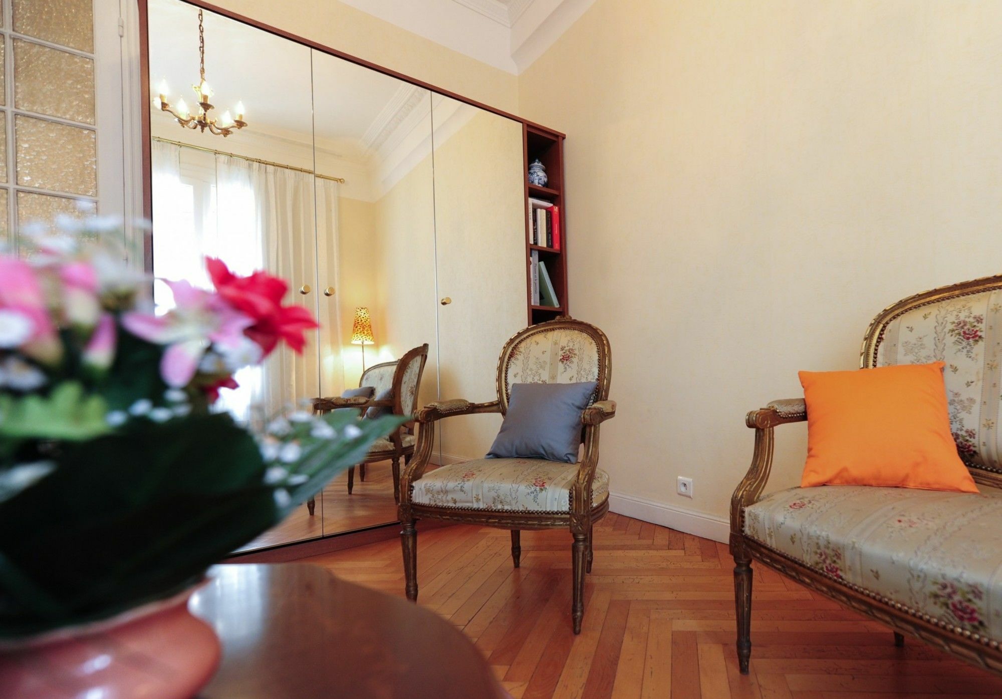Appartement Minuetto Five Stars Holiday House Νίκαια Εξωτερικό φωτογραφία